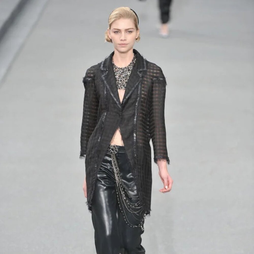 Chanel 100% silk long suit jacket black 09P sz 48